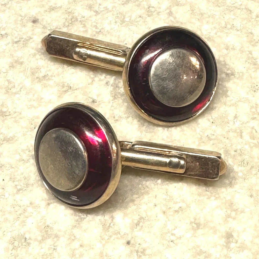 Swank Vintage Mens Cufflinks Gold Tone Ruby Red Enamel Round Mid Century Retro